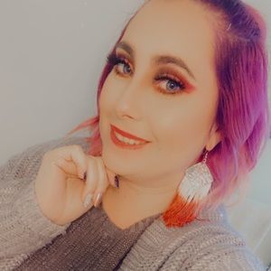 Meet your Posher, Brittney